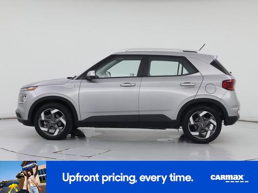 Silver 2025 Hyundai VENUE SEL