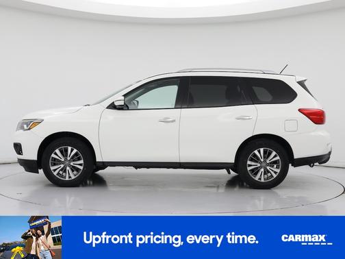 2018 Nissan Pathfinder SV