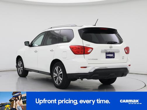 2018 Nissan Pathfinder SV