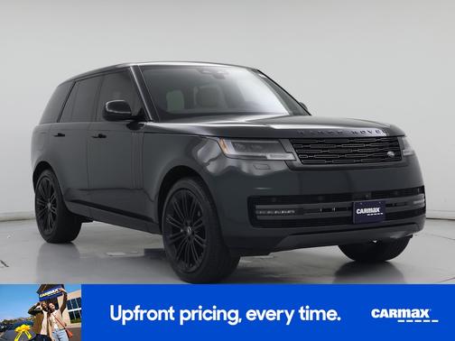 Black 2025 Land Rover Range Rover SE