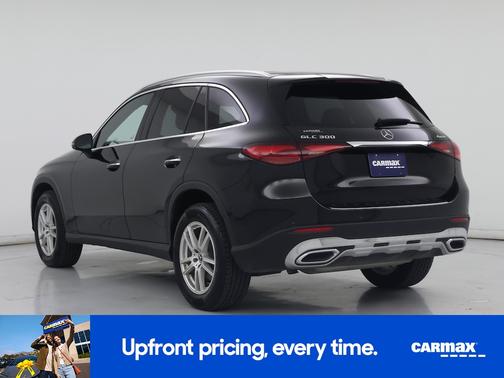Black 2025 Mercedes-Benz GLC 300