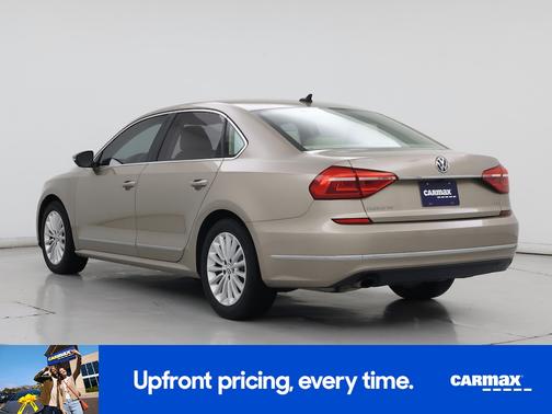 2016 Volkswagen Passat SE