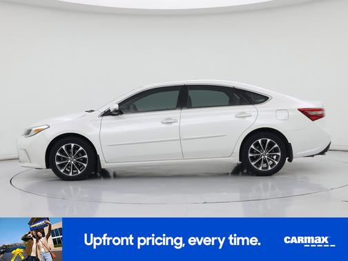 White 2016 Toyota Avalon XLE Premium