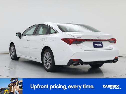 White 2021 Toyota Avalon XLE