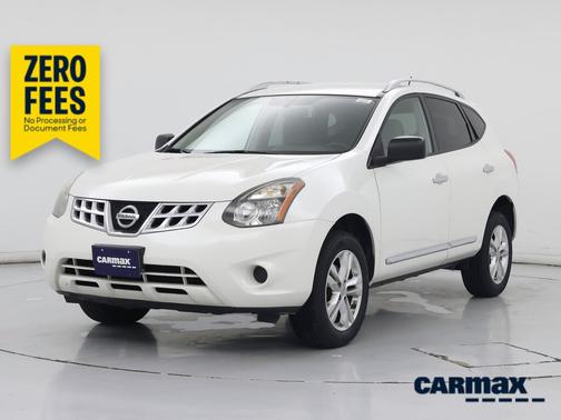 White 2015 Nissan Rogue Select S