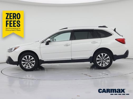 White 2018 Subaru Outback 3.6R Touring