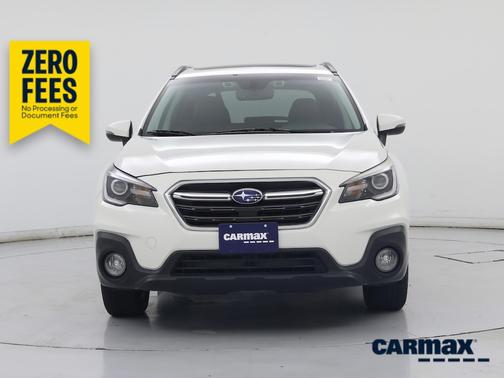 White 2018 Subaru Outback 3.6R Touring