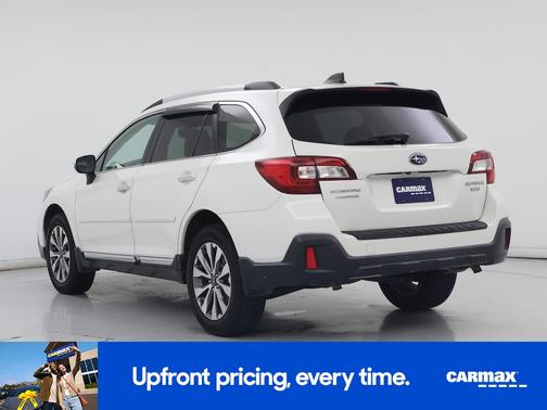 White 2018 Subaru Outback 3.6R Touring
