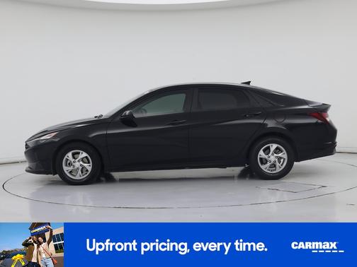 Black 2021 Hyundai ELANTRA SE