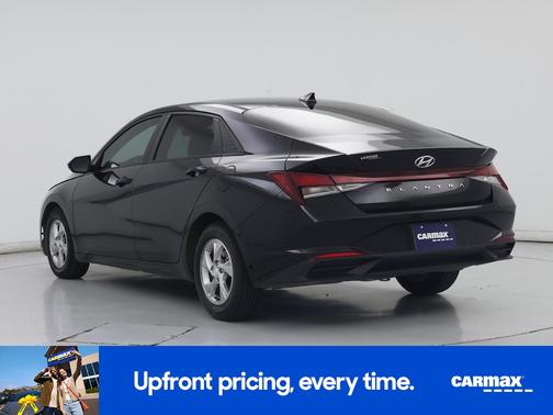Black 2021 Hyundai ELANTRA SE