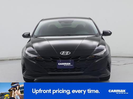 Black 2021 Hyundai ELANTRA SE