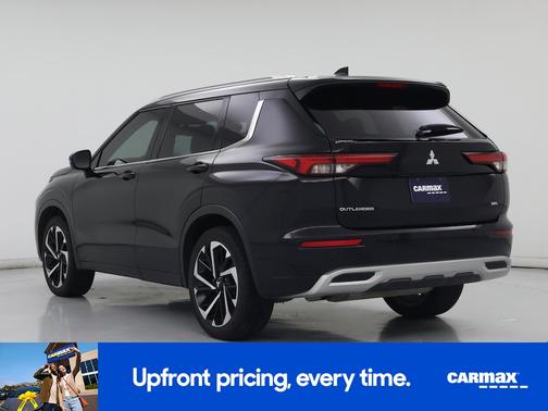 Black 2023 Mitsubishi Outlander SEL