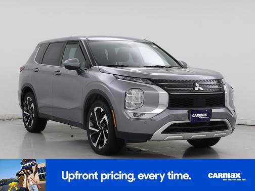 2023 Mitsubishi Outlander SE