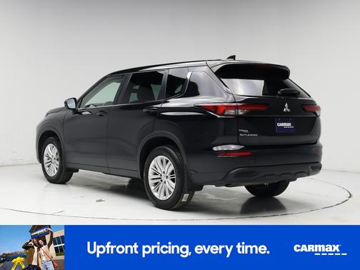 2023 Mitsubishi Outlander ES