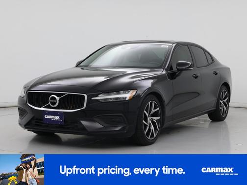 2019 Volvo S60 T6 Momentum