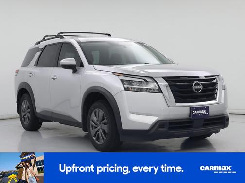 Silver 2022 Nissan Pathfinder SV