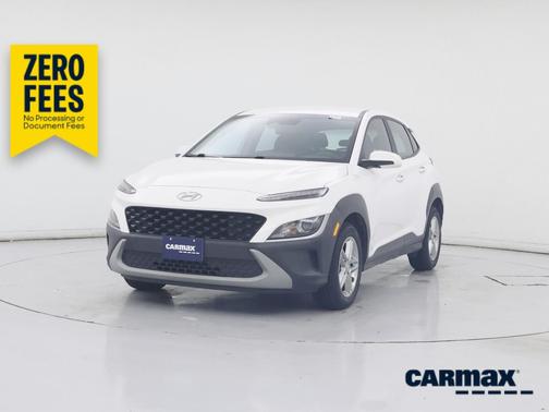 White 2022 Hyundai KONA SE