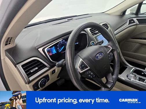 White 2020 Ford Fusion SE
