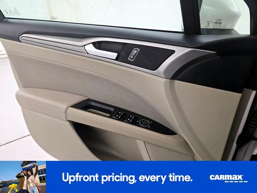 White 2020 Ford Fusion SE
