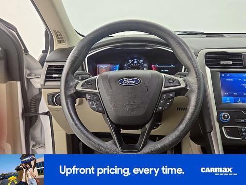 White 2020 Ford Fusion SE