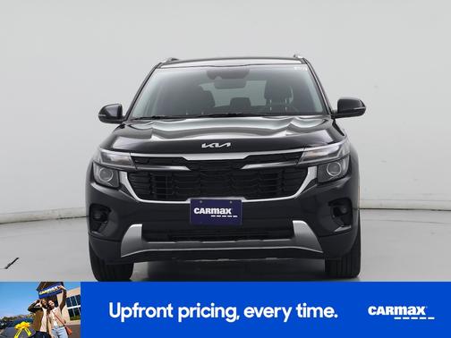 Black 2025 Kia Seltos S