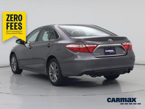 Silver 2016 Toyota Camry SE