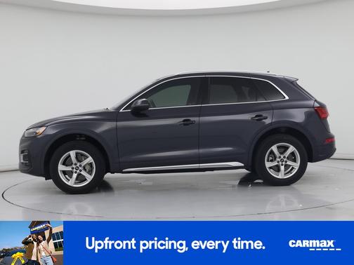 Gray 2023 Audi Q5 Premium