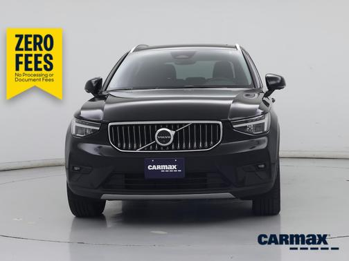 Black 2025 Volvo XC40 B5 Plus Bright Theme