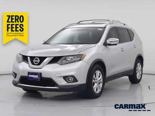 Silver 2016 Nissan Rogue SV