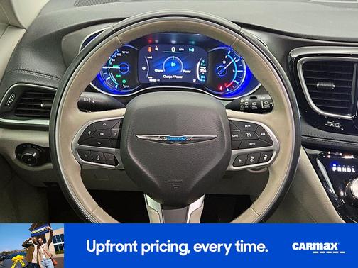 Gray 2018 Chrysler Pacifica Hybrid Limited