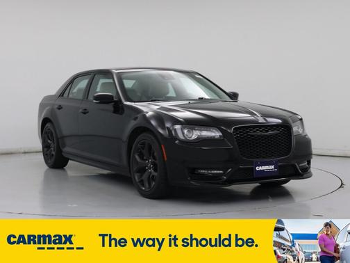 2022 Chrysler 300 Touring L