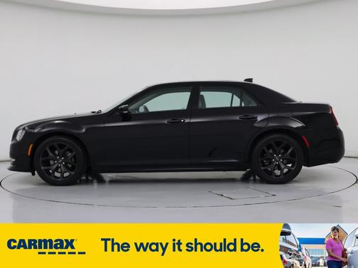 2022 Chrysler 300 Touring L