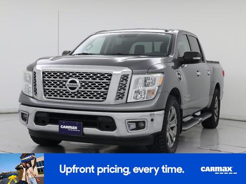 2017 Nissan Titan SV