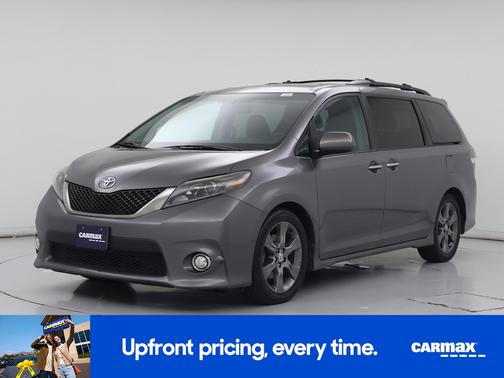 Gray 2015 Toyota Sienna SE