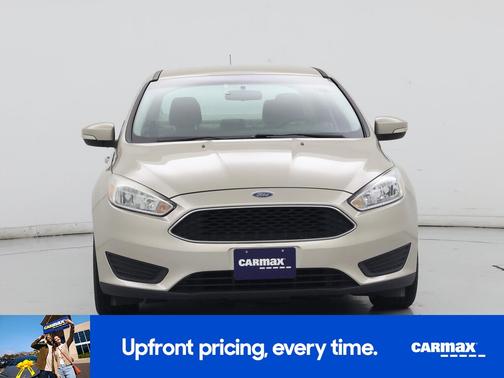 Gold 2017 Ford Focus SE