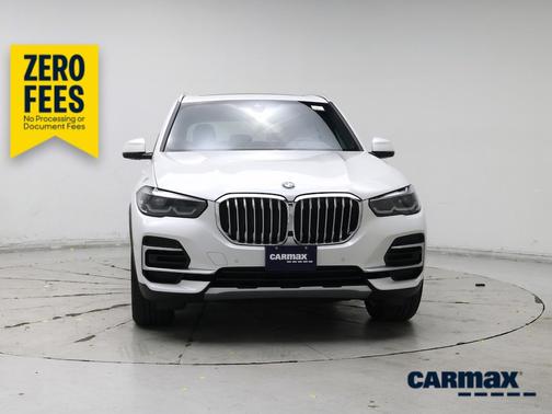 White 2023 BMW X5 xDrive40i