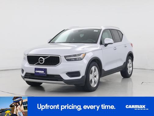 2020 Volvo XC40 T4 Momentum