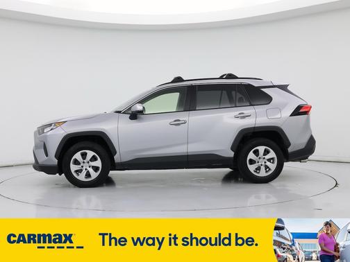 2020 Toyota RAV4 LE