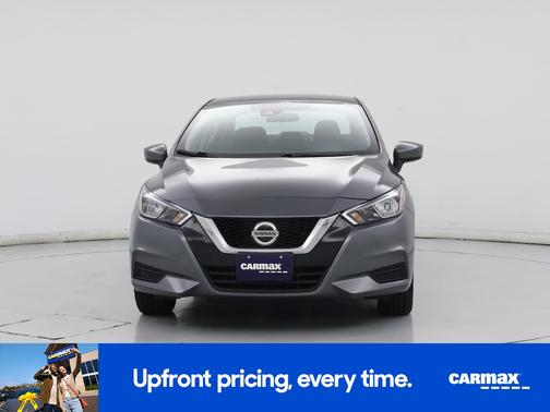 2022 Nissan Versa SV
