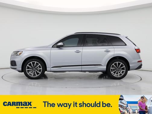 2023 Audi Q7 Premium Plus