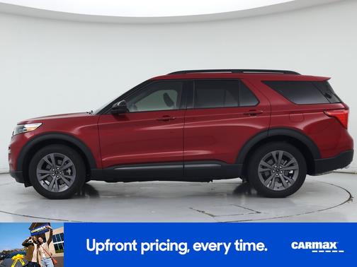 Red 2022 Ford Explorer XLT
