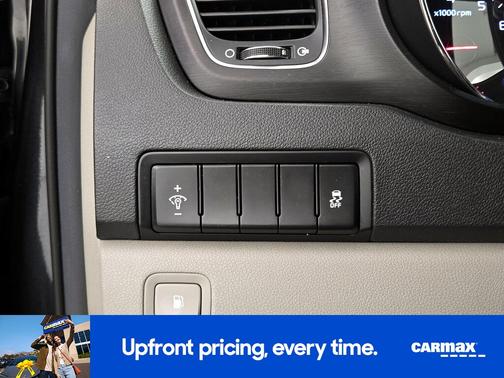 Gray 2019 Kia Sedona LX