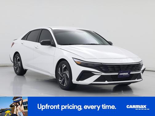 White 2025 Hyundai ELANTRA SEL Sport