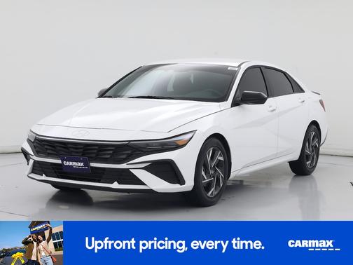 White 2025 Hyundai ELANTRA SEL Sport