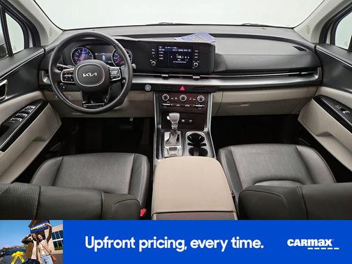 2023 Kia Carnival LX Seat Package