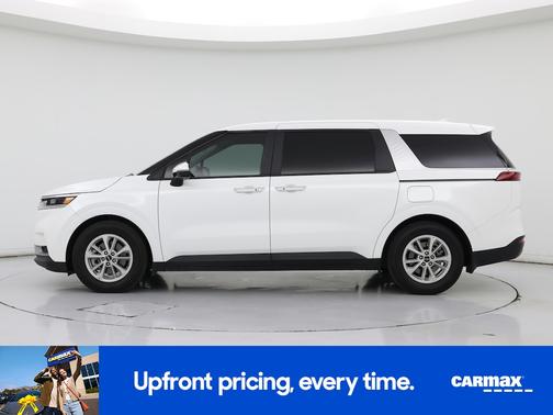 2023 Kia Carnival LX Seat Package