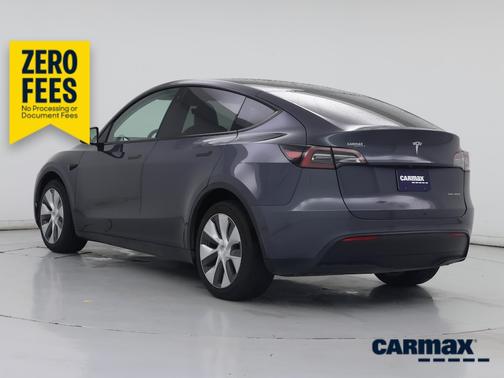 Silver 2023 Tesla Model Y Long Range