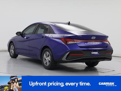 2024 Hyundai ELANTRA SE