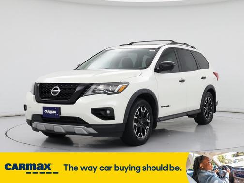 2020 Nissan Pathfinder SL