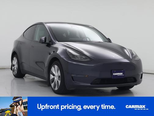 Gray 2024 Tesla Model Y Long Range